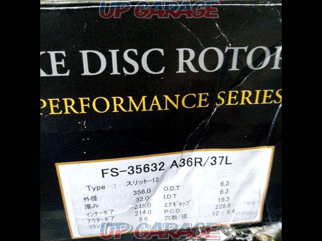 DIXCEL 2PIECE
ROTOR
Replacement rotor for racing caliper-04