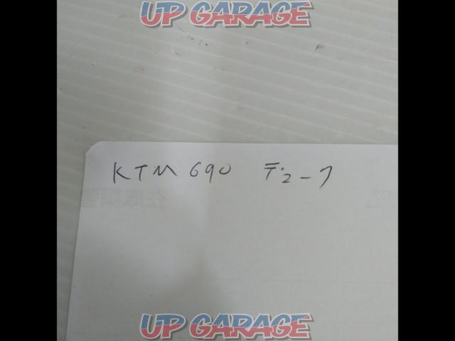 [690
KTM such as DUKE/ENDURO
genuine fuel pump seal
75007089000-04