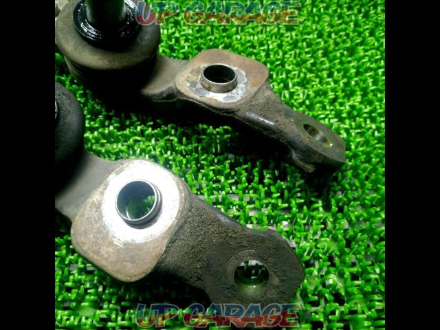  Price down!  TOYOTA
Genuine lower ball joint Assy-03