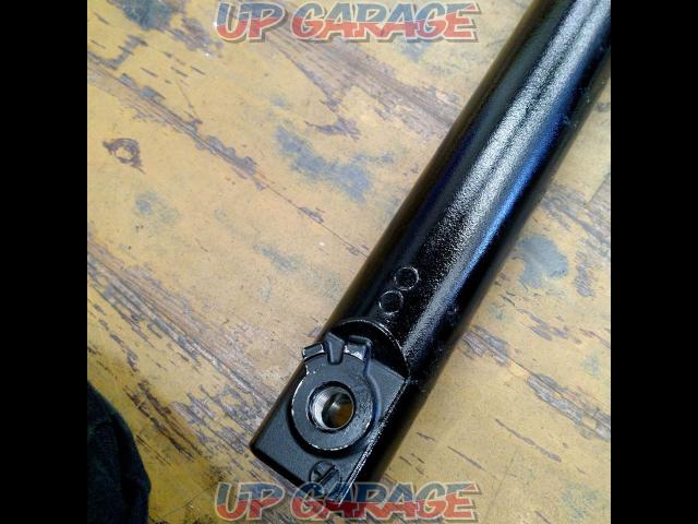 Kawasaki
Only one genuine front fork-02