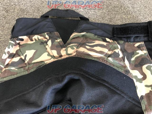 Price reduction GREEDY
Black x camouflage
Pants-09
