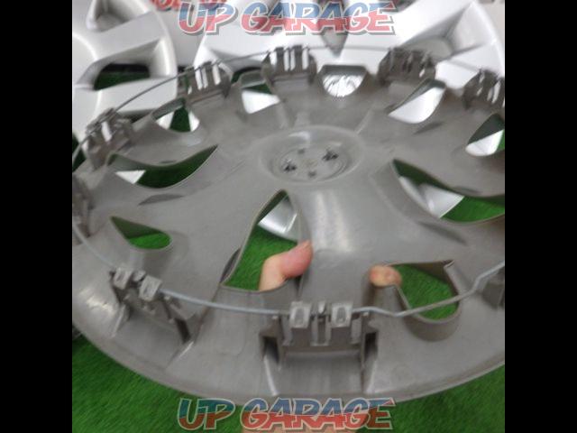 March 2020 Limit Price Down Nissan Genuine NISSAN
JUKE silver wheel cover
For 16inc
4 split-03