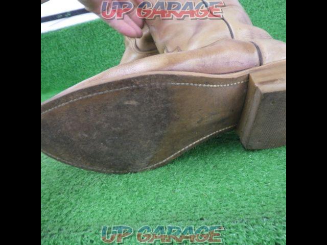 March 2020 Limit Price Down Size Unknown Reason Manufacturer Unknown
Western
Leather boots-03