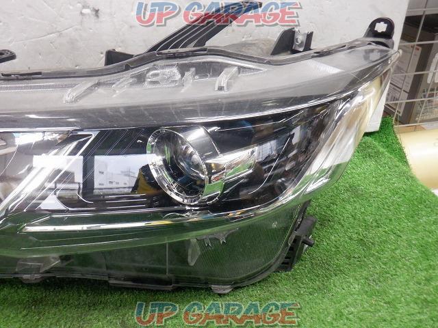 ◆Price reduced!Only the left side is genuine Nissan
HID headlights-03