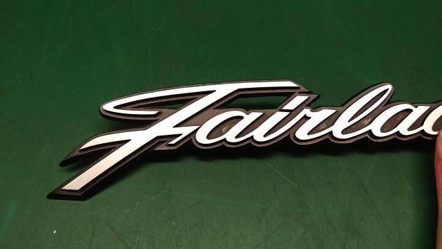 Reduced price Nissan genuine Fairlady Z/S30
Side emblem
Right and left-04