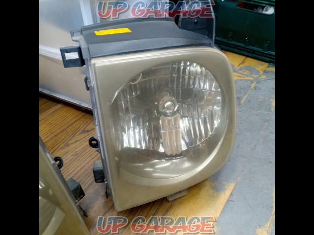 [Cube
Z11 Nissan
Cube
Genuine headlight 11 is hot now!-03