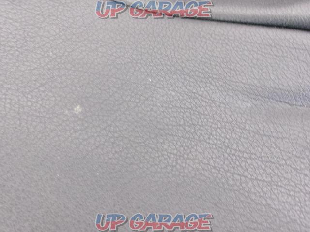Clazzio (Kurattsu~io)
Seat Cover
AZE0 series leaf-05