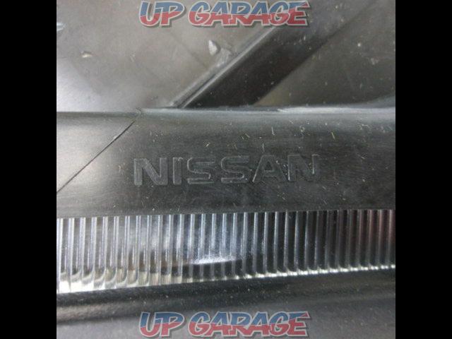 NISSAN
Genuine headlight (halogen)
Passenger side only-03