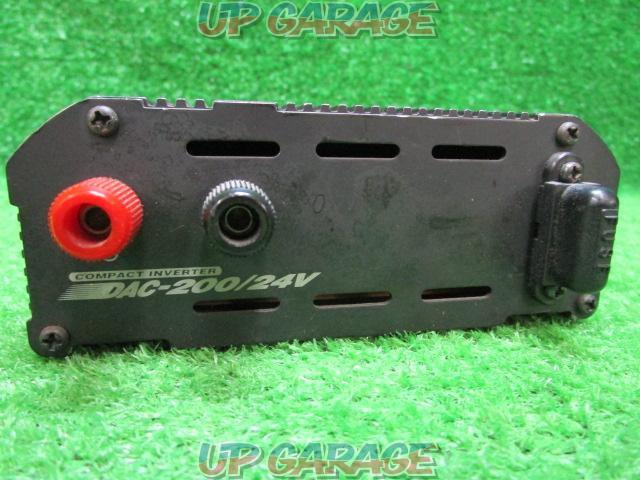 CELLSTAR
Compact inverter
DAC-200/24V
IN: DC24V
OUT:AC100V-02