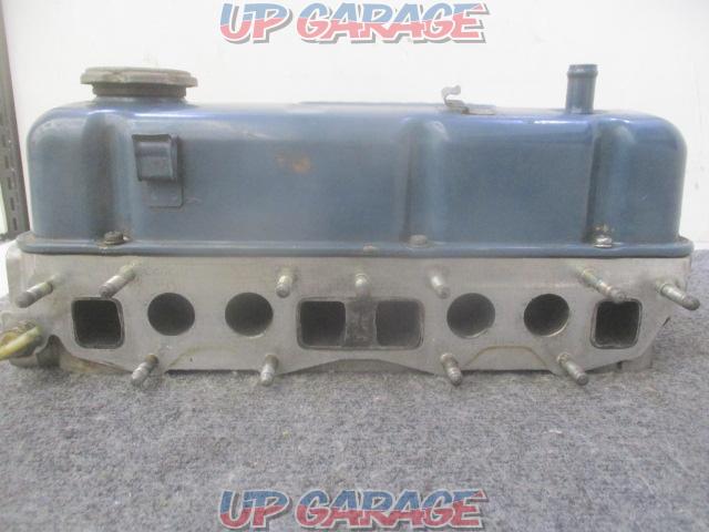 Nissan genuine
Cylinder head cover set
* All the things in the image will be-05