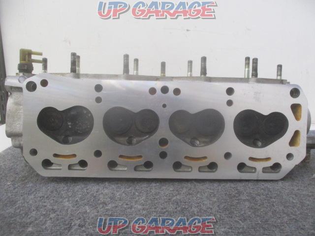 Nissan genuine
Cylinder head cover set
* All the things in the image will be-07