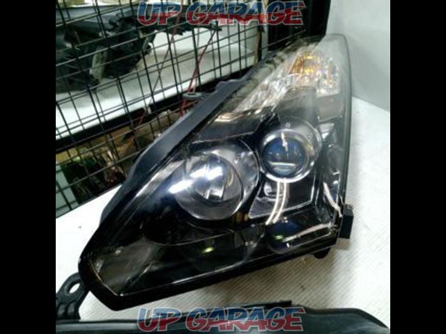 Price down NISSAN
GT-R/R35 early genuine HID headlight
[KOITO
100-63952-03