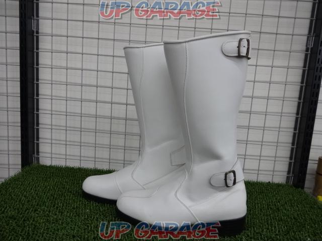 ◆Toyoko
Suicide boots
Genuine leather
White
Size 26.5-02