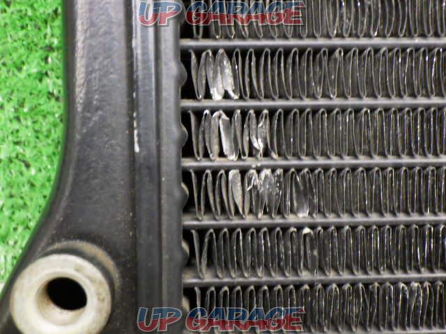 KAWASAKI genuine radiator
Removed from GPZ900R (’00)-03
