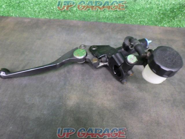 Nissin Nissin
Clutch master cylinder
Horizontal
Removed from GPZ900R (’00)-02