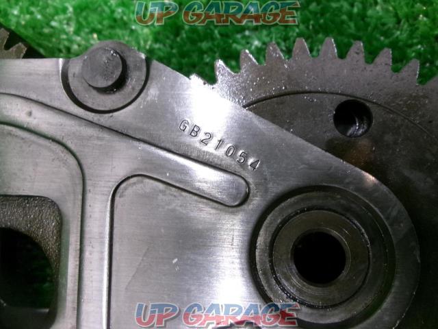 VFR400 (removed from NC30) HONDA genuine
Cam gear-04