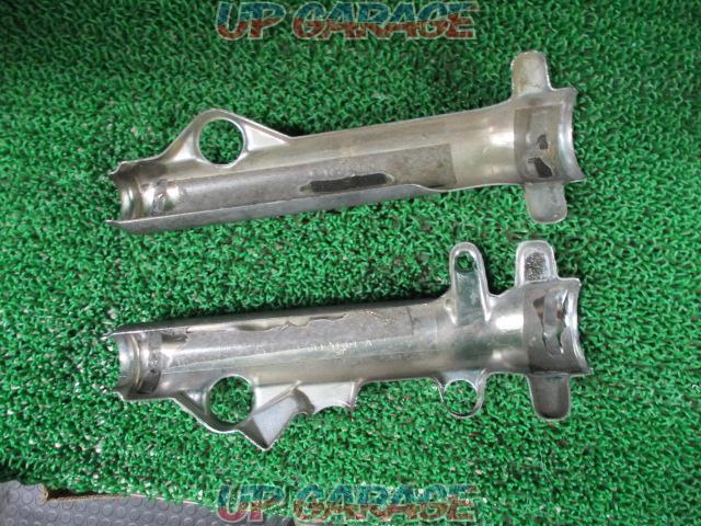 Manufacturer unknown plating
Front fork cover
Remove the magzam-06