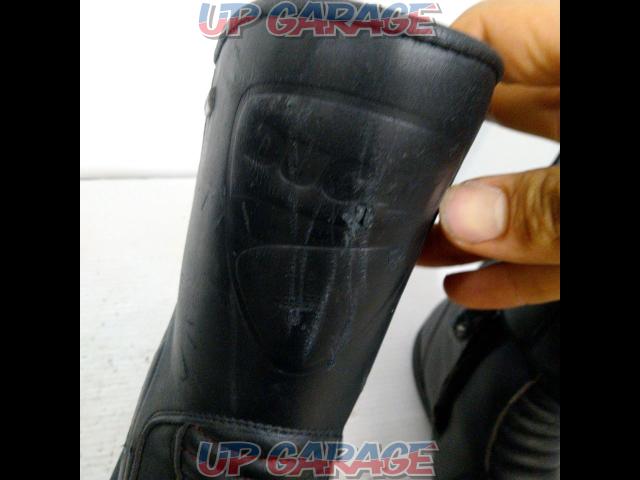  The price cut has closed !! 
Size:40/JP:25.5cm equivalent Ducati
Strada
Touring boots-09