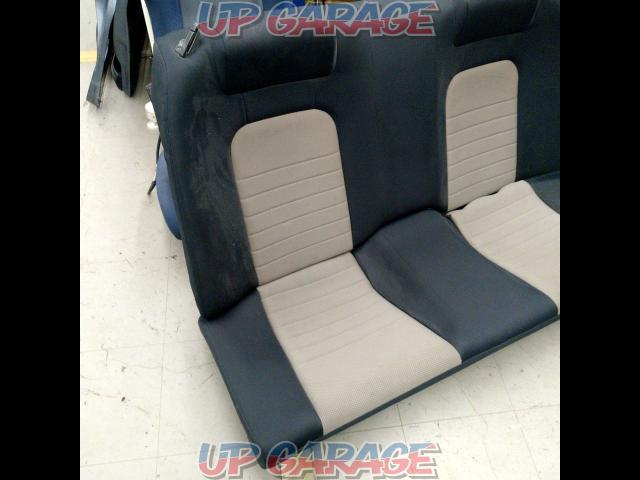  Price Cuts  NISSAN
ER34 / Skyline
Genuine rear seat-02