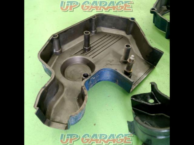Leopard/F31 Nissan genuine
VG-30DE engine
Timing belt cover
We lowered the price!!-07