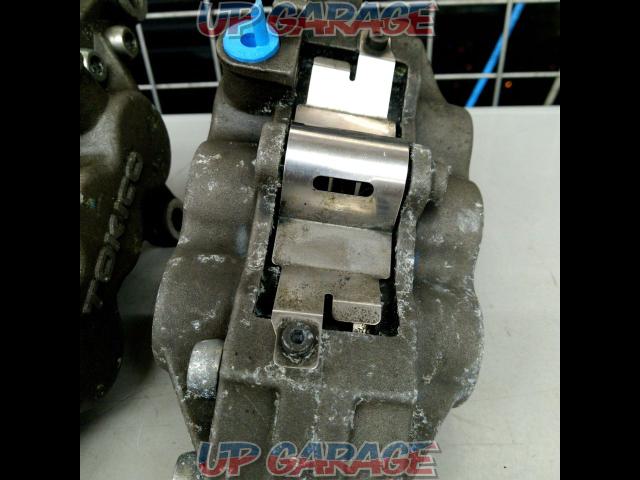  has been price cut 
KAWASAKI
ZRX1100
Genuine brake caliper-05