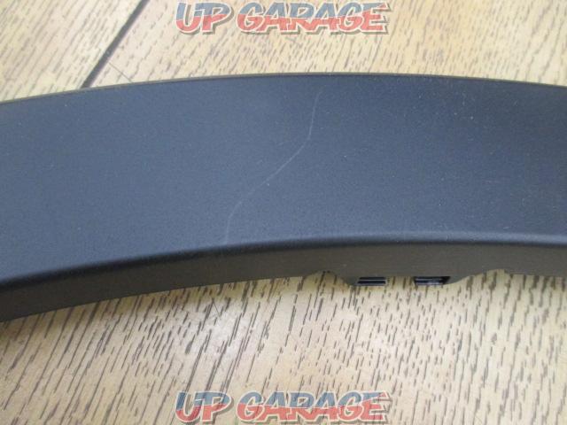  The price cut has closed !! 
TOYOTA
Crown Crossover/AZSH35
Genuine fender arch molding-09