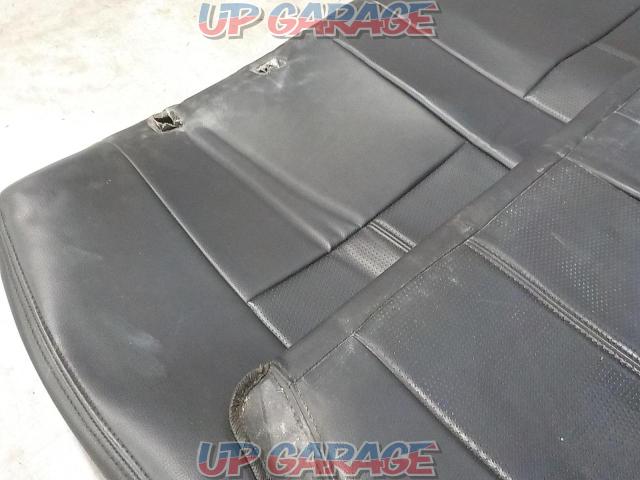 Hiace 200 series
Unknown Manufacturer
Seat Cover-09