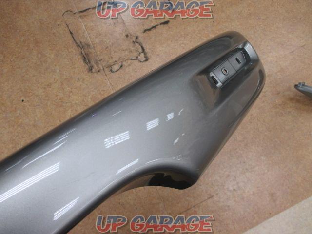 SUZUKI
Crosby / MN 71S
Genuine
Front under garnish + front bumper molding +
Rear garnish-08