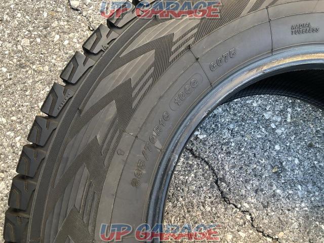 Tires only YOKOHAMAiceGUARD
G075
235 / 70R16
4 pieces set-03