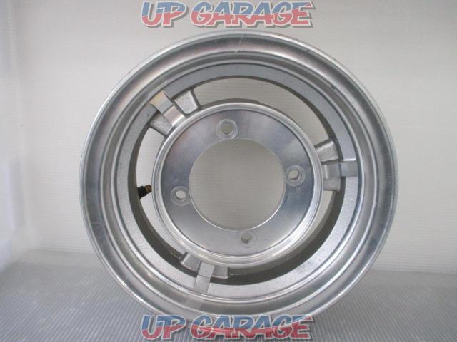 Manufacturer unknown 8 inch cast aluminum wheels
1 piece ■Monkey-03
