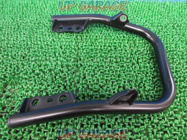 Unknown Manufacturer
Grab bar
Removed from Tricker '18 (DG32J)-06