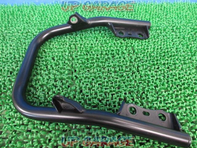 Unknown Manufacturer
Grab bar
Removed from Tricker '18 (DG32J)-08