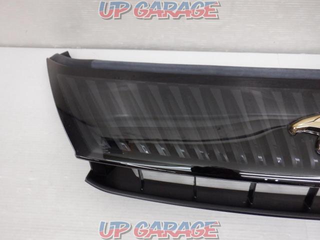 TOYOTA
Genuine front grille
Harrier
60 system
Previous period-04