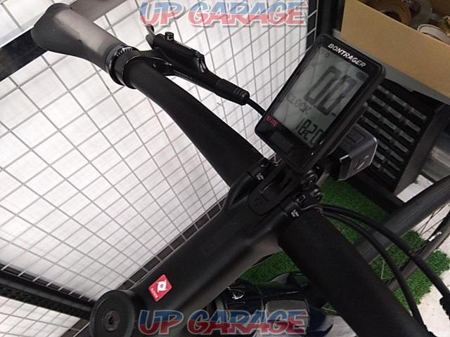 TREK FX SPORT5 2022モデル 700C1x11Sカーボンクロスバイク ネイビー サイズL 推奨175-186cm-10