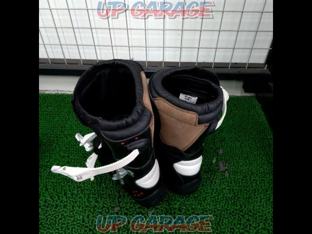 Size:US1
Alpinestars (Alpinestars)
Leather boots price reduced-04