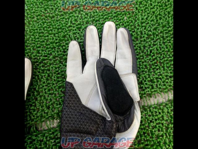 BMW
Leather Gloves
Pro
Sport3-06