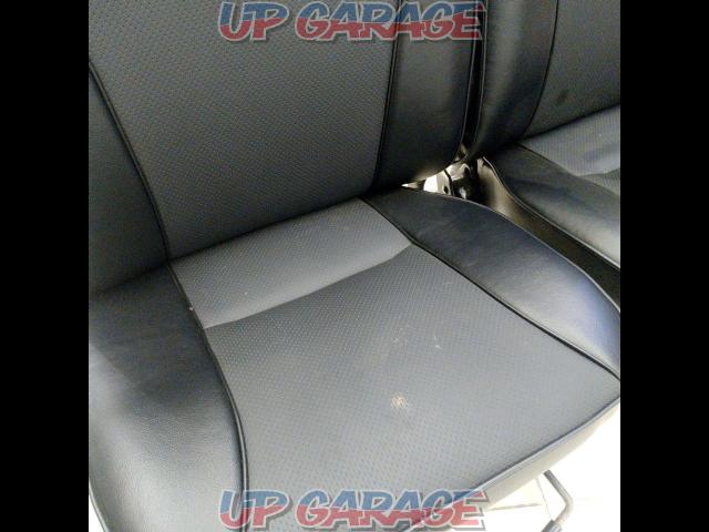 Nissan
510
Bluebird
Coupe genuine reclining seat-04