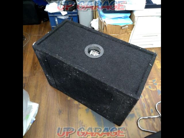 Good old style Mac
AUDIO
ICEBLOCK 225
Woofer with box provides deep bass sound-05