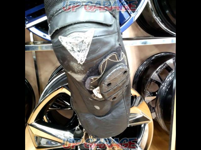 ※We lowered the price※
Size:52DAINESE×DUCATI
Leather racing suit-04