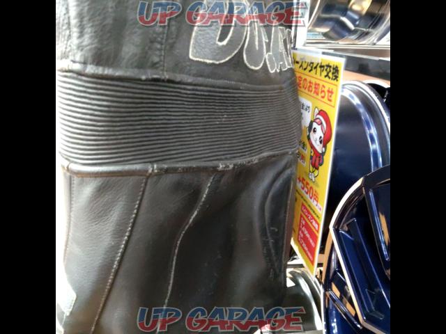 ※We lowered the price※
Size:52DAINESE×DUCATI
Leather racing suit-09