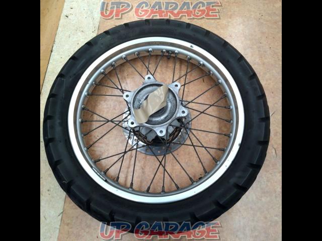 Honda genuine
Tires and wheels
Front and rear set XR250R
/MD30
1998 model-03