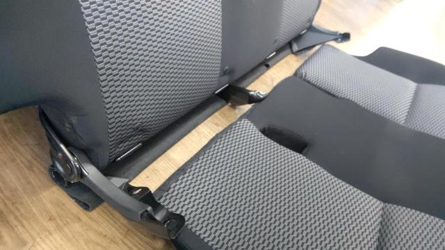 March discount items!!
Nissan genuine
Rear seat
[March]-05