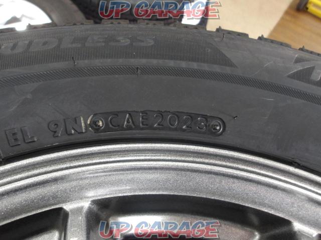  with new tires 
INTER
MILANO
LCZ
010
+
BRIDGESTONE
BLIZZAK
VRX2
Noah Voxy Esquire Stepwagon etc.
[Price Cuts]-05