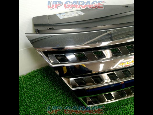 Price reduced C25/Serena/late NISSAN genuine front grill-03