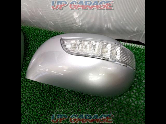  Price cut  Nissan (NISSAN)
Livina
Genuine door mirror cover
With turn signal lens-03