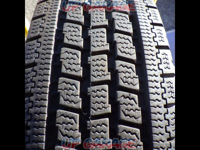 Studless TOYO DELVEX
934
165 / 80R13
90 / 88N-02
