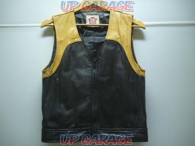  has been price cut 
BUGGY
BRAND
Separate leather suit
[Size: M]-06