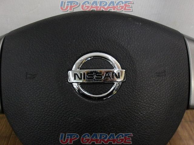 ◇ The price was reduced! NISSAN
Genuine leather steering wheel-02