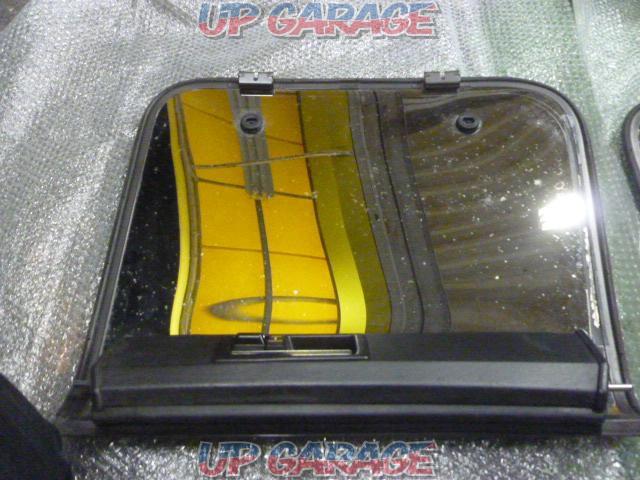 Extremely rare/rare item
Nissan
Z31
Fairlady Z
Genuine T bar roof
+
roof glass-02