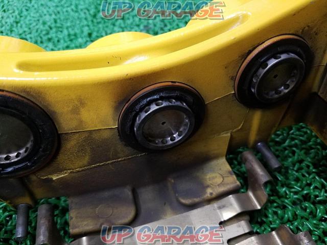 NISSAN (Nissan)
R35
GT-R
Late T spec genuine brake caliper (Nissan
Carbon
Ceramic
Brake)-04